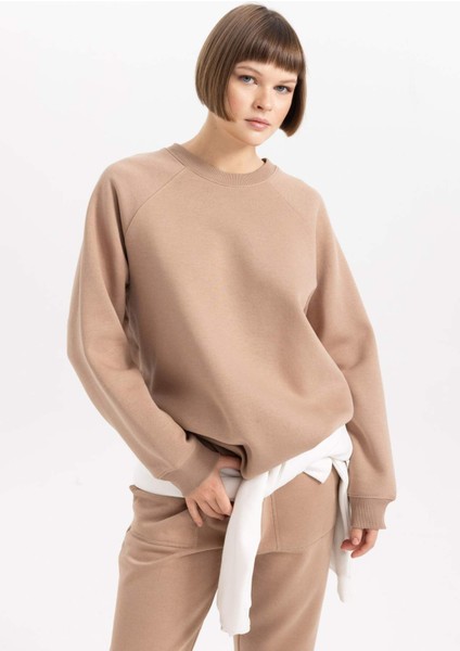 Oversize Fit Bisiklet Yaka Kalın Basic Sweatshirt V2697AZ23WN fırsatları