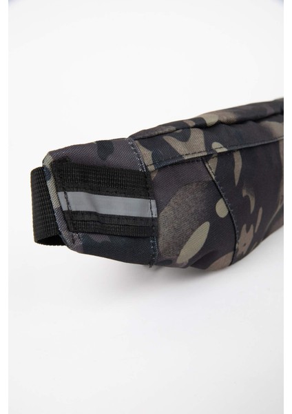 Erkek Fermuarlı Kamuflaj Desenli Bel Çantası B9131AXNS fırsatları