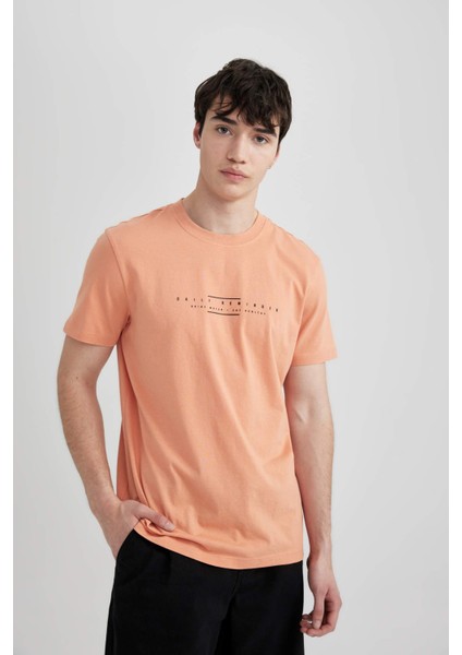 Slim Fit Dar Kesim Bisiklet Yaka Baskılı Kısa Kollu Tişört C2076AX24SM