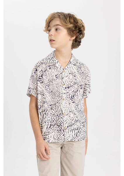 Erkek Çocuk Oversize Geniş Kalıp Polo Yaka Desenli Viskon Kısa Kollu Gömlek B6117A824SM