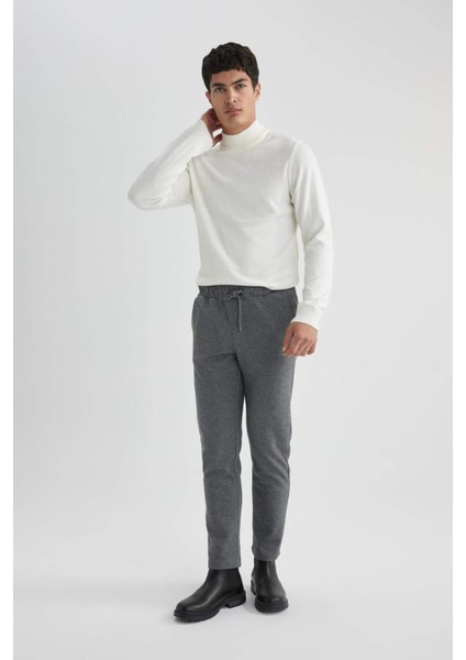 Slim Fit Dar Kesim Yarım Balıkçı Yaka Basic Düz Triko Kazak R1127AZ24SP fiyatları