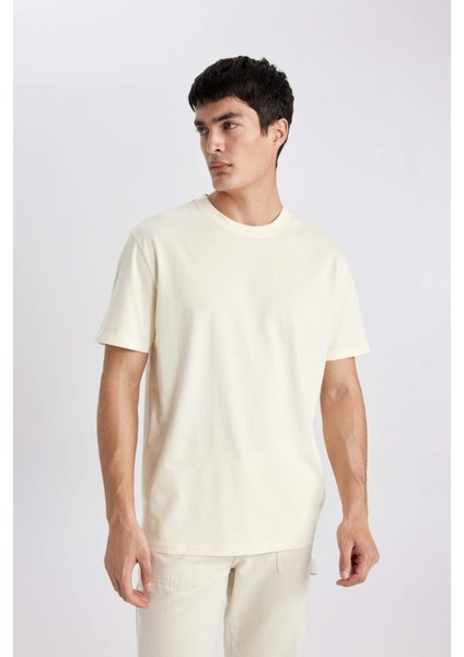 New Regular Fit Bisiklet Yaka Basic Düz %100 Pamuk Kısa Kollu Tişört V7699AZ24SP