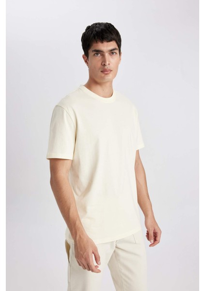 New Regular Fit Bisiklet Yaka Basic Düz %100 Pamuk Kısa Kollu Tişört V7699AZ24SP