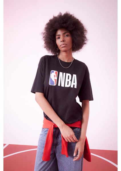 DeFactoFit NBA Wordmark Boxy Fit Yuvarlak Yaka Kısa Kollu Tişört Z9313AZ24SP