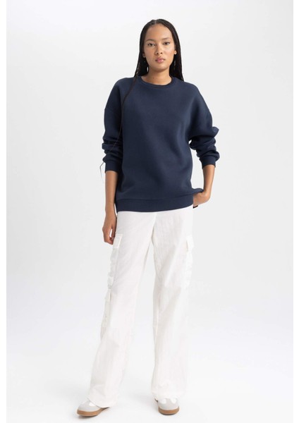 Oversize Fit Bisiklet Yaka Kalın Sweatshirt Y1346AZ23WN