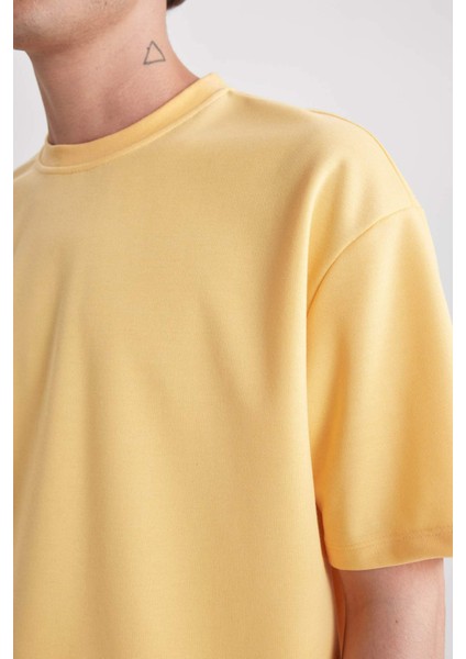 Oversize Geniş Kalıp Bisiklet Yaka Kısa Kollu Basic Düz Ağır Kumaş Tişört X3926AZ23AU indirimleri