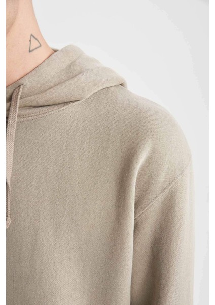 Regular Fit Kapüşonlu Yıkamalı Soluk Efektli Kanguru Cepli Sweatshirt B1118AX23AU indirimleri