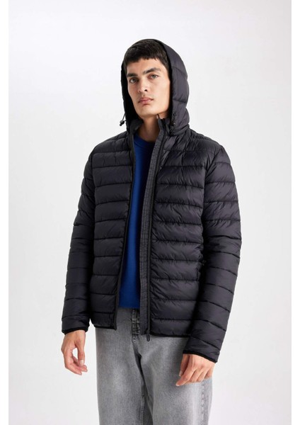 Slim Fit Hafif Şişme Mont Su İtici Kapüşonlu Fermuarlı Cepli Mevsimlik N4661AZ24SP fırsatları