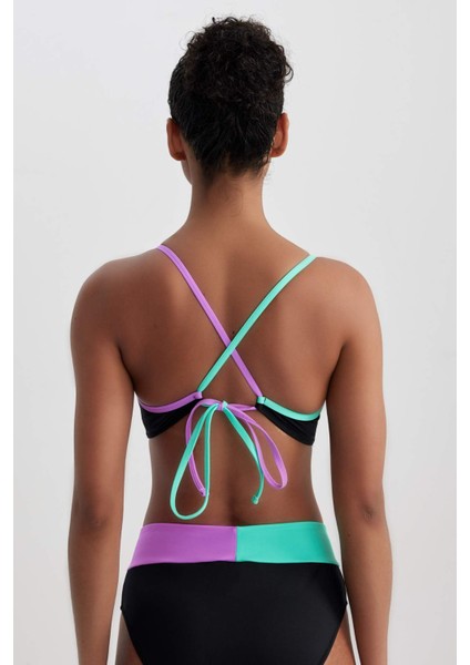 Fall in Love Regular Fit Bikini Üstü B0238AX23HS