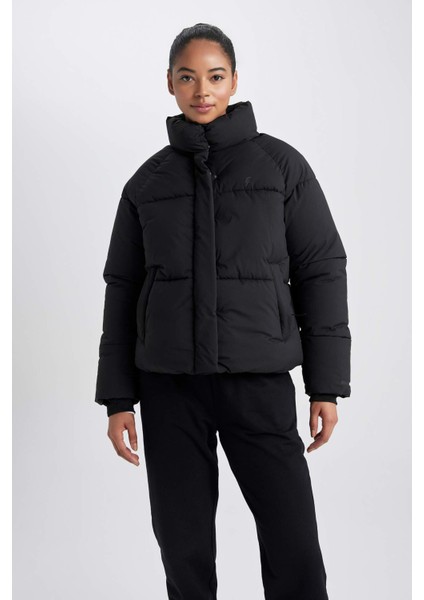 DeFactoFit Su Geçirmez Dik Yaka Puffer Şişme Mont A1550AX23AU