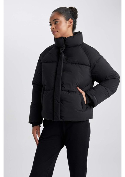 DeFactoFit Su Geçirmez Dik Yaka Puffer Şişme Mont A1550AX23AU
