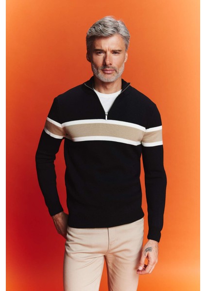 Standart Fit Normal Kesim Dik Yaka Fermuarlı Çizgili Triko Kazak Y4193AZ23WN fiyatları