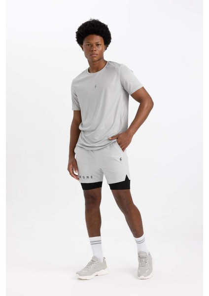 Fit Slim Fit Dar Kesim Fermuarlı Telefon Cepli Taytlı Şort Z2147AZ23AU modelleri