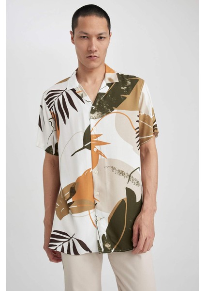 Regular Fit Apaş Yaka Kısa Kollu Gömlek Z6025AZ23SM fırsatları