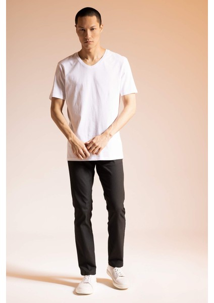 Slim Fit Dar Kesim V Yaka Basic Düz Kısa Kollu %100 Pamuk Tişört M7668AZ23SP