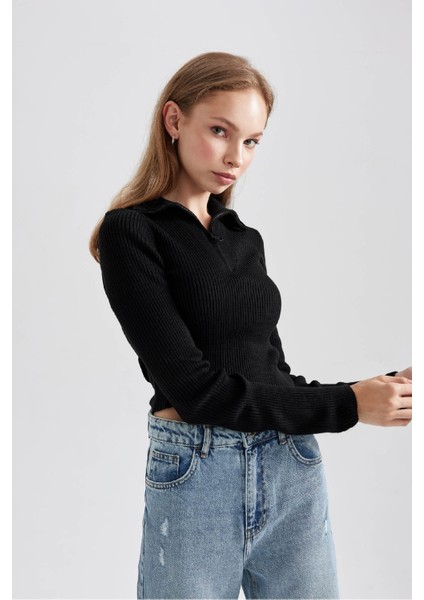 Slim Fit Dik Yaka Yarım Fermuarlı Basic Kazak Z9241AZ23AU indirimleri