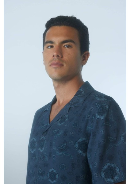 Regular Fit Desenli Viskon Kısa Kollu Gömlek Z5535AZ23SM fırsatları