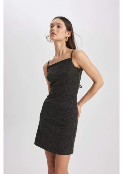 Bodycon Vücudu Saran Kare Yaka Askılı Mini Siyah Elbise B9711AX23WN