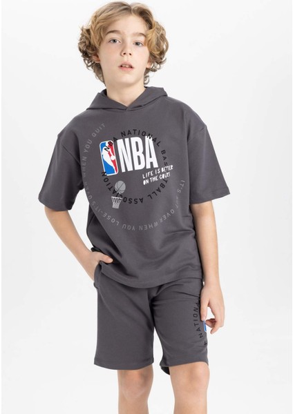 Erkek Çocuk NBA Wordmark Kapüşonlu Kısa Kollu Tişört Şort 2'li Takım B8154A824SM