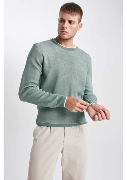 Standart Fit Normal Kesim Bisiklet Yaka Triko Kazak B0923AX23WN fırsatları