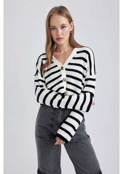 Coool Regular Fit Çizgili V Yaka Triko Hırka A8568AX23WN modelleri