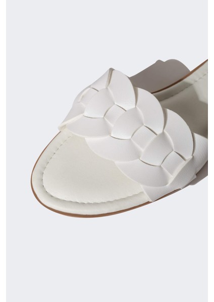 Kadın Düz Taban Tek Bantlı Suni Deri Terlik C3719AX24HS indirimleri