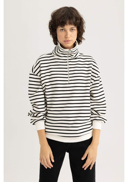 Regular Fit Dik Yaka Yarım Fermuarlı Kalın Çizgili Kalın Sweatshirt A8354AX23WN