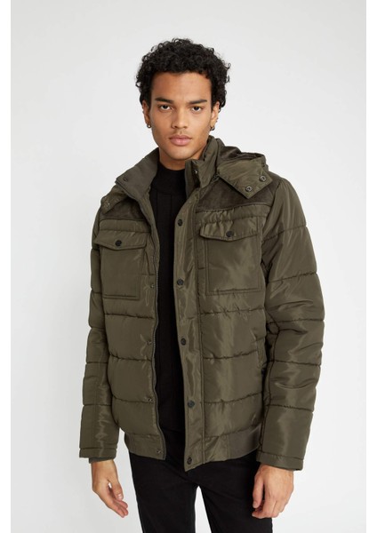 Su Geçirmez Slim Fit Dar Kesim Kapüşonlu Fermuarlı Çıtçıtlı Cepli Astarlı Mont R2303AZ23WN fırsatları