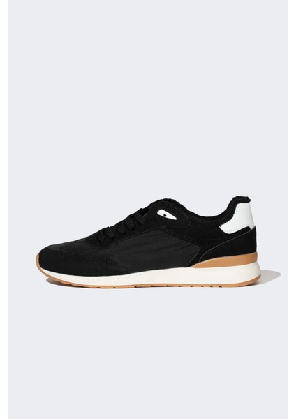 Kadın Düz Taban Bağcıklı Sneaker B9722AXNS