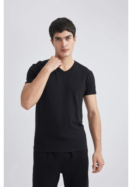 Slim Fit V Yaka Kısa Kollu Üst L4884AZ24SM