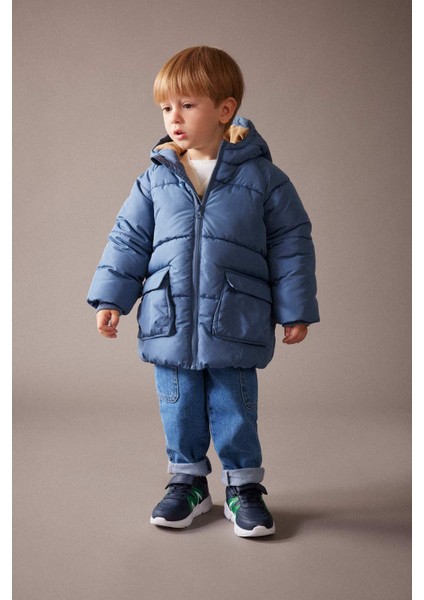 Erkek Bebek Kapüşonlu Polar Astarlı Şişme Mont fiyatları