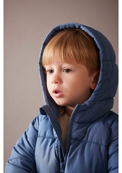 Erkek Bebek Kapüşonlu Polar Astarlı Şişme Mont indirimleri