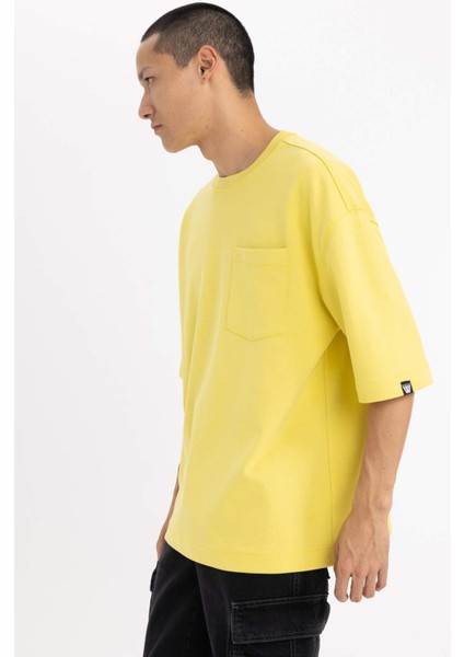 Loose Fit Bisiklet Yaka Cepli Baskılı Kısa Kollu Ağır Kumaş Tişört B8126AX23CW modelleri