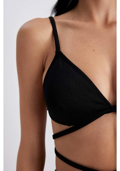 Fall in Love Regular Fit Bikini Üstü W6013AZ23SM fırsatları