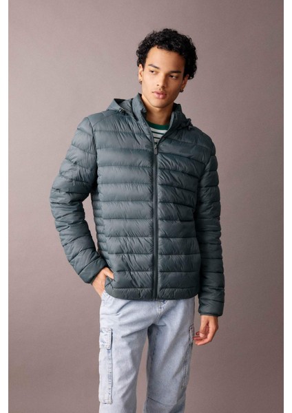 Slim Fit Kapüşonlu Şişme Mont N4661AZ23AU