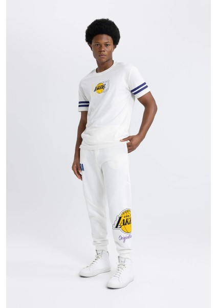 Fit NBA Los Angeles Lakers Standart Fit Jogger A9842AX23WN
