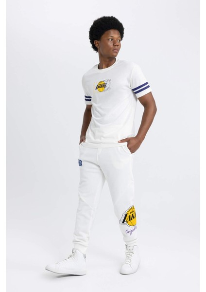 Fit NBA Los Angeles Lakers Standart Fit Jogger A9842AX23WN