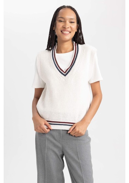 Oversize Fit V Yaka Süveter S0375AZ23WN modelleri