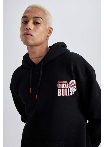 Fit NBA Chicago Bulls Boxy Fit Kapüşonlu Kalın Sweatshirt A7271AX23AU indirimleri