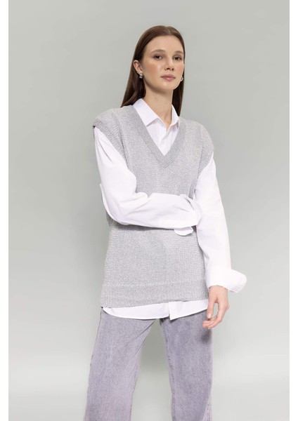 Regular Fit V Yaka Süveter B5611AX23WN