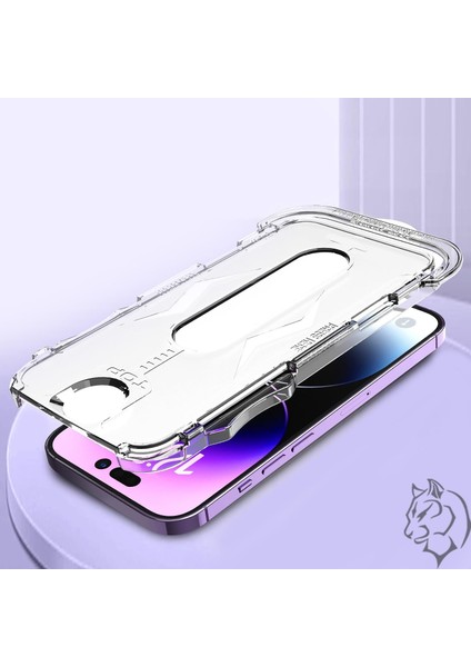 Uruchı Apple iPhone 15 (6.1") Ile Uyumlu Hizalama Aparatlı ve Takılırken Camın Altında Kesinlikle Toz Bırakmayan Darbelere Karşı Ekstra Güçlü Ekran Koruyucu Cam