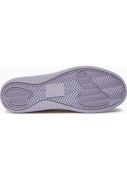 Retro Basket Tonal Logo Sneakers