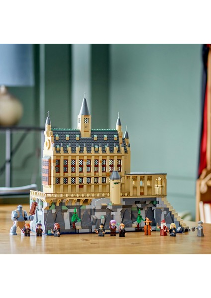 LEGO® Harry Potter Hogwarts Şatosu: Büyük Salon 76435 # 10 Yaş ve Üzeri Harry Potter Hayranları İçin Koleksiyonluk Yaratıcı Oyuncak Yapım Seti (1732 Parça)