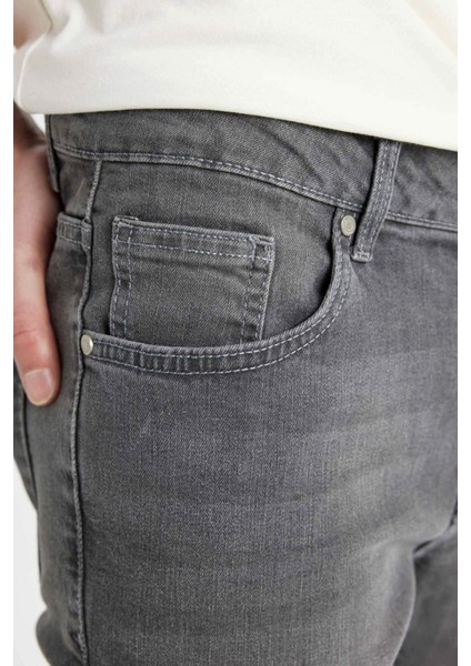 Pedro Slim Fit Dar Kalıp Normal Bel Dar Paça Jean Pantolon A6946AX24SM