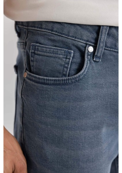 Pedro Slim Fit Dar Kalıp Normal Bel Dar Paça Jean Pantolon B3622AX24SP