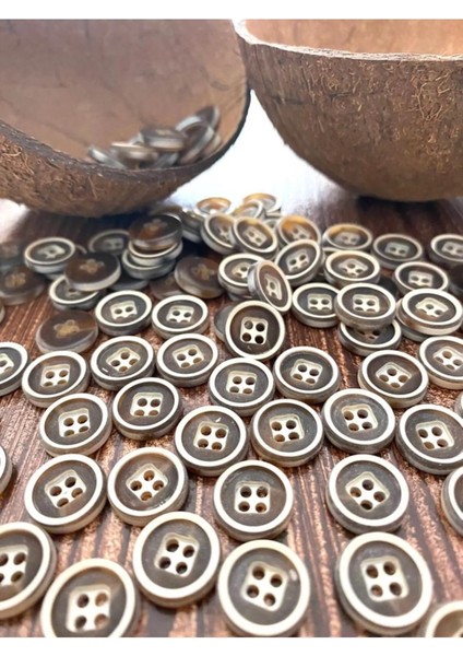 12,5 mm Kahverengi-Bej Polyester Düğme (25 Adet)