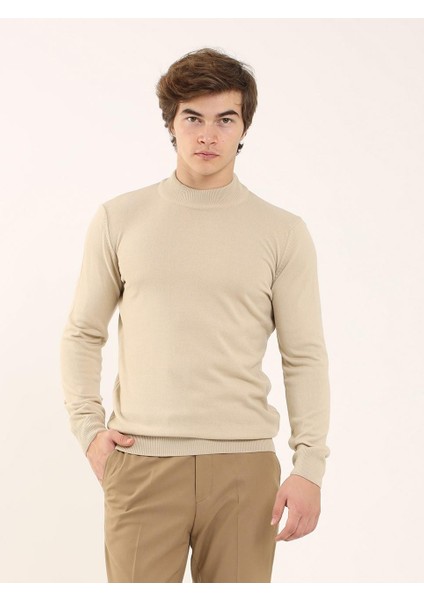 Bej Erkek Slim Fit Yarım Balıkçı Yaka Triko