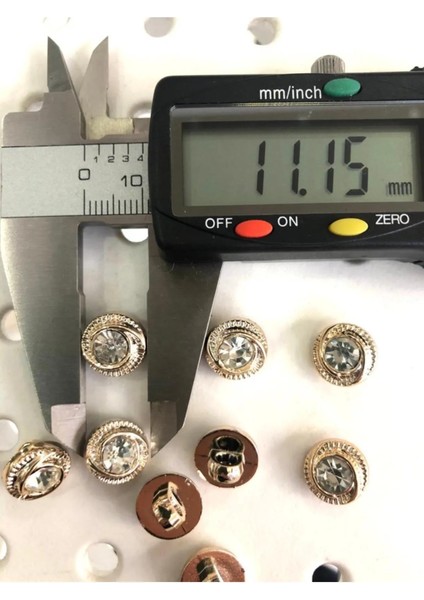 11,5 mm Gold Taşlı Düğme (15 Adet) modelleri