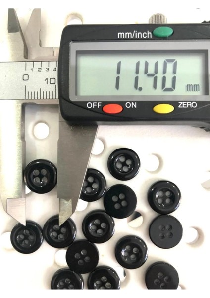 11,5 mm Siyah Gömlek Düğmesi (30 Adet) modelleri