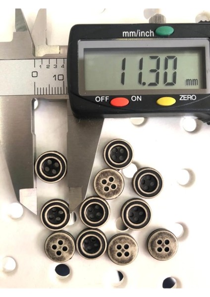 11,5 mm Kahverengi-Bej Polyester Düğme (25 Adet) modelleri